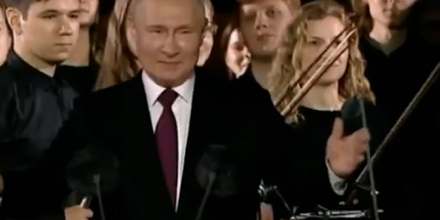 Putin'in Tören Neşesi ve Wagner Lideri Prigojin'in Ölümü Dünya Gündemine Damga Vurdu