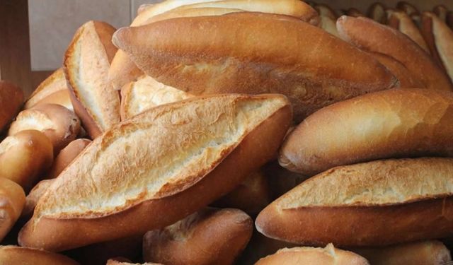 Deprem bölgesi Adıyaman'da somun ekmek 7 lira oldu!