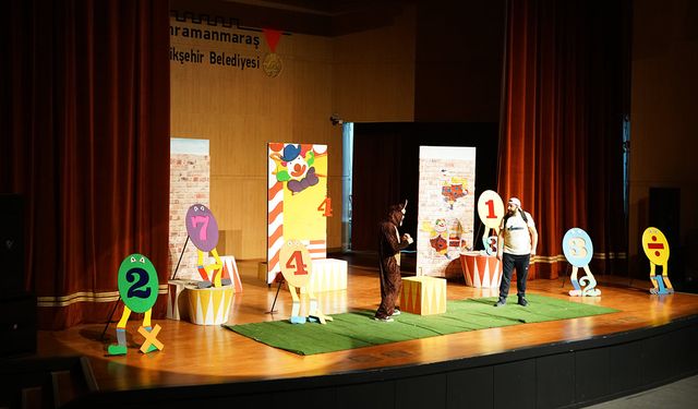 KMBB'den minikleri eğlendiren 'Çarpım Tablosu' tiyatro gösterisi