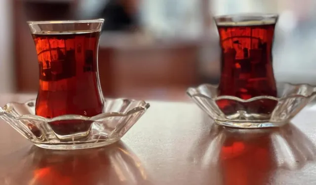 Türk mutfağının gölgesi: Çayı zehre çevirmeyin! Uzmanlar kritik uyarıyı yaptı