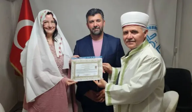 Müslüman olan Alman hemşire için Köyceğiz'de "İhtida Merasimi" düzenlendi