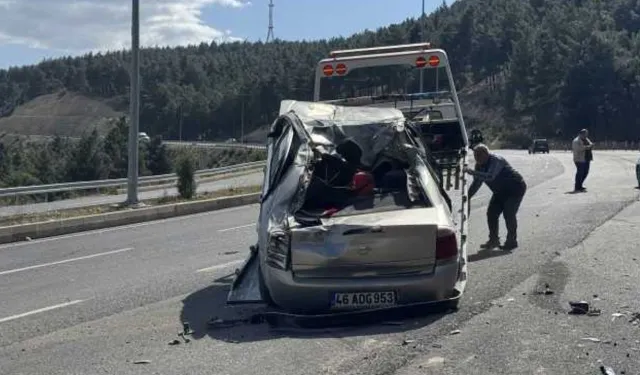 Kahramanmaraş'ta otomobiller birbirine girdi: Yaralılar var!