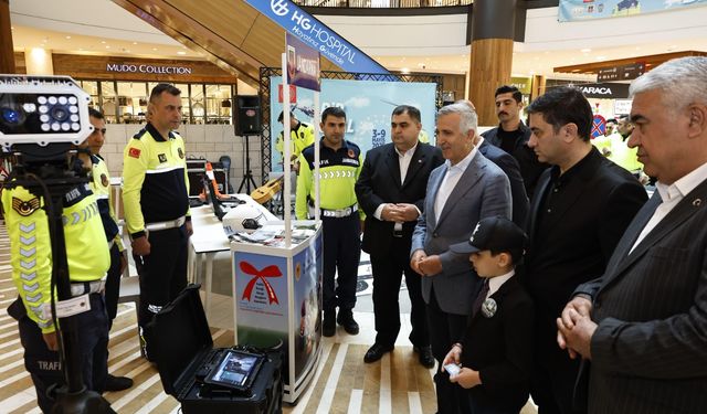 Vali Ünlüer, Trafik Haftası Etkinliğine Katıldı