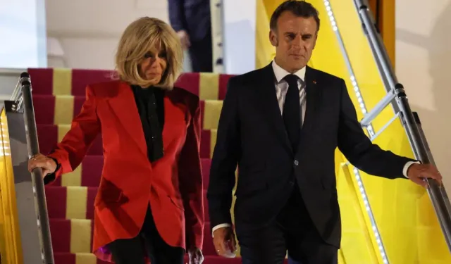 Macron ve eşi Brigitte Vietnam ziyaretinde kameralara yansıdı