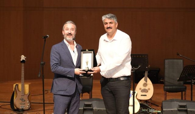 Onikişubat Belediyesi'nden gençlere YKS, AGS ve KPSS için kazandıran taktikler kampı