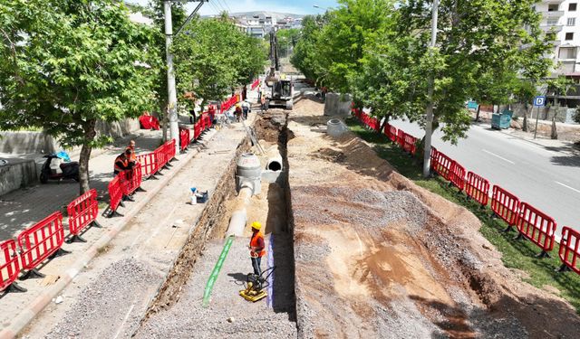 Büyükşehir’den Sürmelibey Caddesi’ne 14 milyon TL’lik altyapı yatırımı