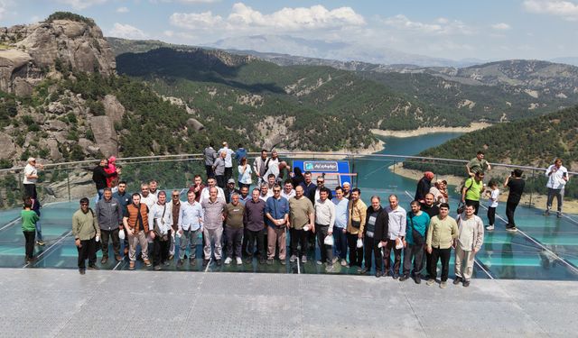 Kahramanmaraş Büyükşehir Belediyesi, işitme engelli vatandaşlara özel gezi düzenledi