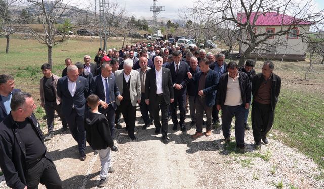 Kahramanmaraş'ta çiftçiler için sahada hasar tespiti yapılıyor