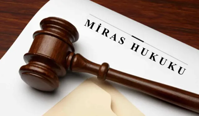 İzmir'de Vahim Miras Olayı: Araçtan Atlayanı Kırbaçladılar!