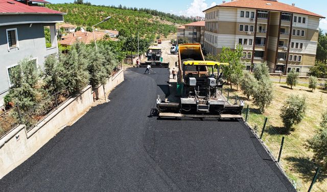 Kahramanmaraş’ta yol yenileme çalışmaları sürüyor: Cumhuriyet Mahallesi'ne yeni düzenleme