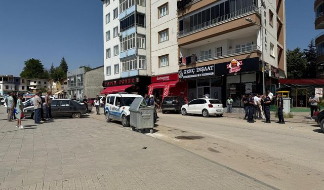 Kahramanmaraş Afşin’de alacak verecek kavgası: 2 kişi yaralandı