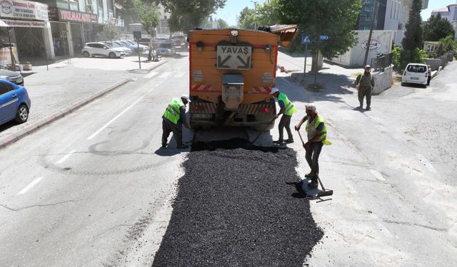 KASKİ’den Dulkadiroğlu Cahit Zarifoğlu Caddesi’nde üstyapı çalışması