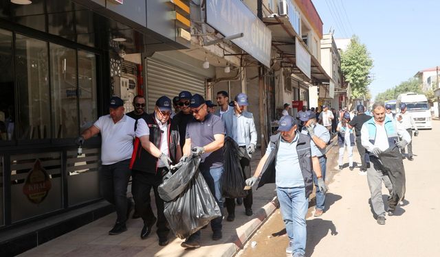 DULKADİROĞLU’NDA TEMİZLİK SEFERBERLİĞİ BAŞLADI