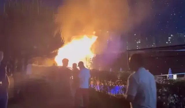 Düğün gecesi kâbusu yaşadılar! Havai fişekler parka isabet etti