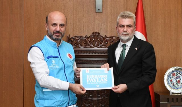Fırat Görgel ve eşinden Türkiye Diyanet Vakfı'na kurban bağışı