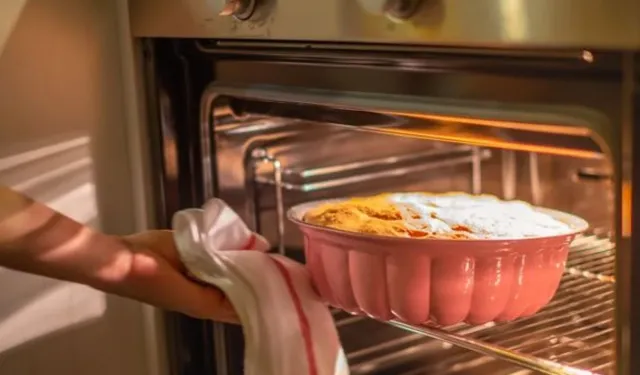 Fanlı Fırında Kek Pişer mi? Doğru Ayarlarla Mükemmel Sonuç!