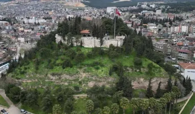 Yetkililer bir türlü açmıyor... Maraş Kalesi’nde çalışmalar başlıyor!