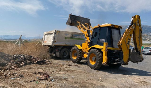 Büyükşehir Belediyesinden bayram temizliği: kötü koku ve haşereye karşı etkin mücadele