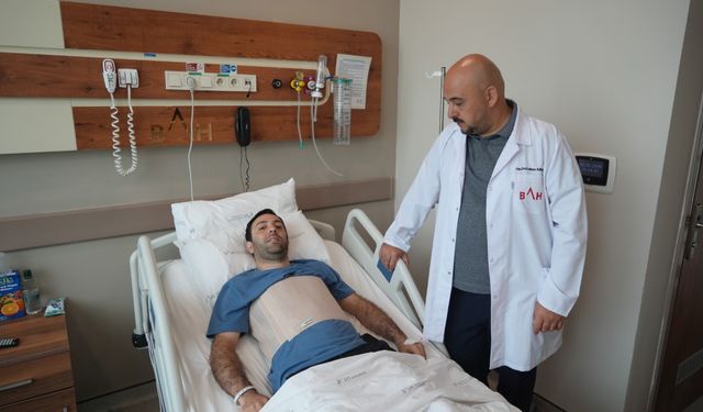 Karın ağrısıyla başvurdu, karnından 2,5 kiloluk kitle çıktı