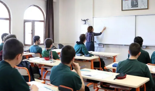 Liseler 1 Hafta Erken mi Kapanacak? İşte 2026 MEB Takvimi ve Yoklama Detayları