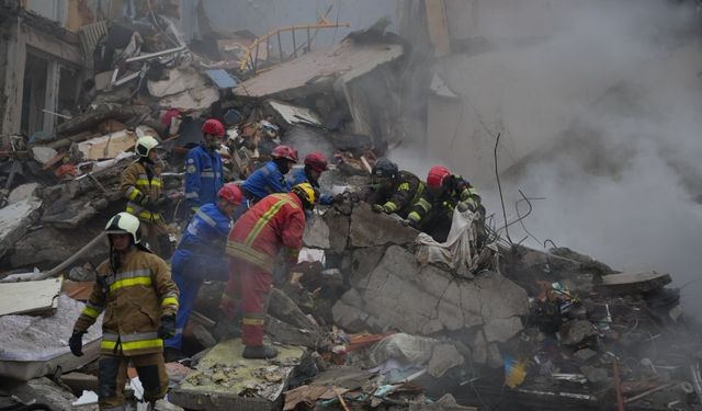 Kiev’e Rusya’dan ölümcül hava saldırısı: 6 can kaybı, 82 yaralı