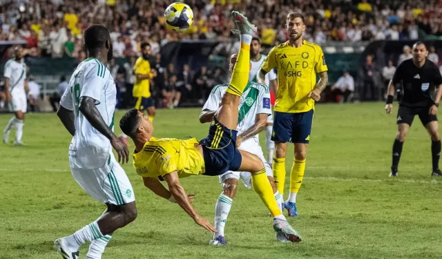 Merih Demiral'lı Ah Ahli, Ronaldo'nun yıldızı Al Nassr'ı devirdi