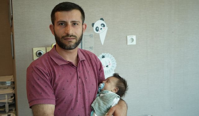 Ameliyat edilen 5 günlük bebek, 400 gramlık tümörün çıkarılmasıyla hayata tutundu