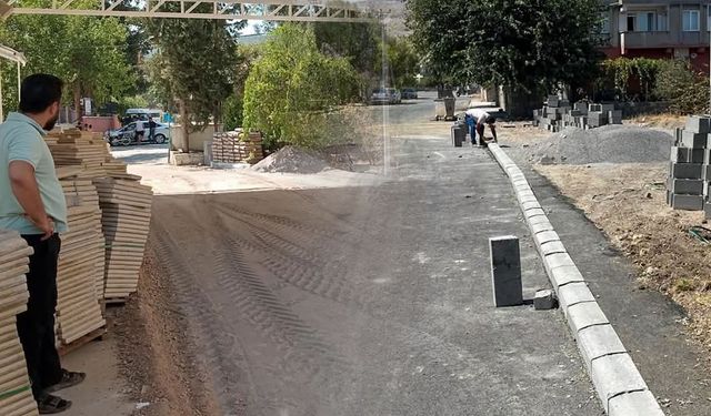 Türkoğlu’nda hizmet rüzgarı: Mahalle mahalle yenileniyor