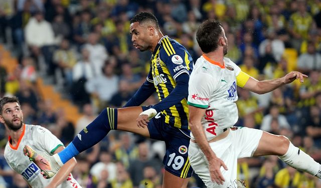 Fenerbahçe-Alanyaspor’da Kritik Pozisyon: Penaltı mı, Değil mi?