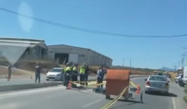 Kahramanmaraş'ta iş makinesi iki kardeşe çarptı: 2 yaşındaki çocuk öldü!