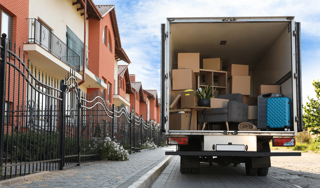 Memurlar Tayin İstiyor, Vatandaş Taşınıyor: Kahramanmaraş’ta Kriz Büyüyor