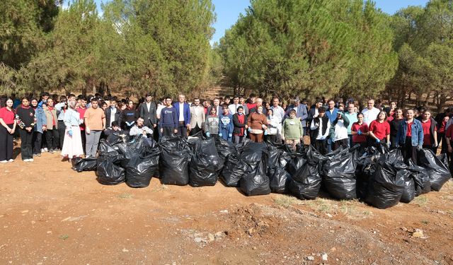 Onikişubat Belediyesi’nden 300 öğrenciyle orman temizliği
