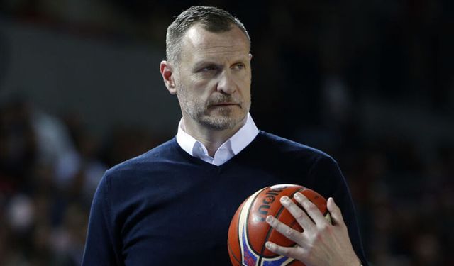 Rado Trifunović Kimdir? Anadolu Efes'in Yeni Yardımcı Antrenörü