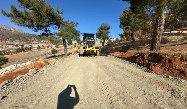 Onikişubat Belediyesi’nden 17 mahalle 26 noktada yoğun hizmet mesaisi!
