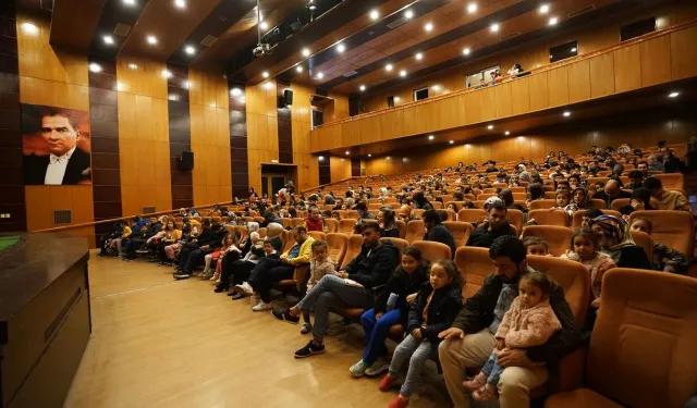 Edebiyatın Şehrinde Masallar Miniklerin Hayal Dünyasını Süsleyecek