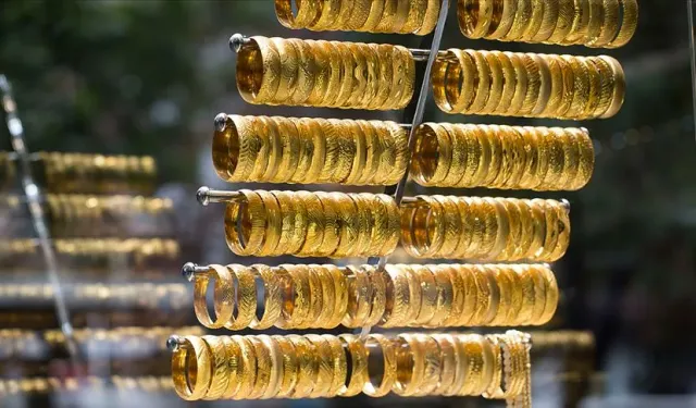 İslam Memiş'ten Altın Tahmini: Savaş Biterse Gram Altın Kaç TL Olur?