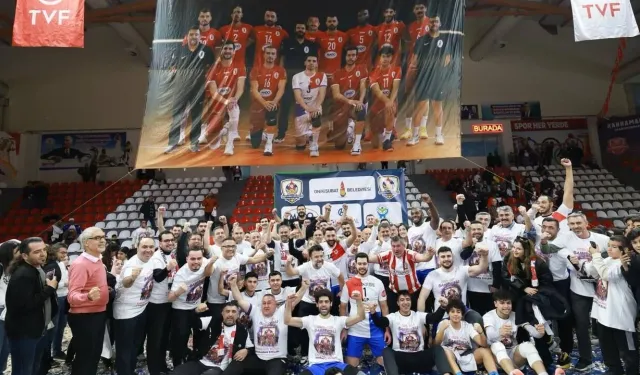 Onikişubat Belediyespor Efeler Ligi’nde! Şampiyonluk Kupası Kahramanmaraş’a Geldi