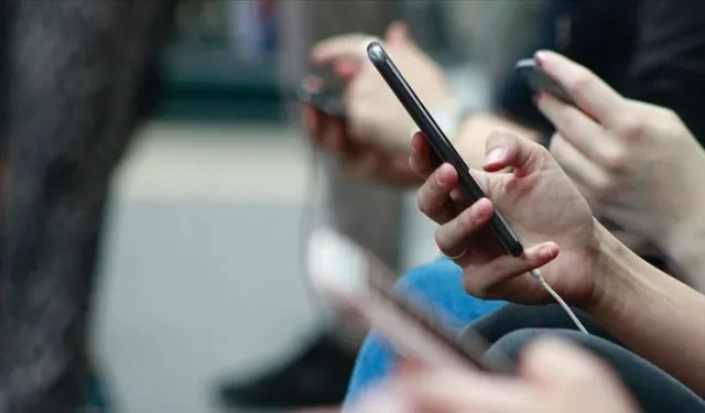 Yurt Dışı Telefonu Olanlar Dikkat: 48 Saat Sonra Şebeke Kesiliyor!