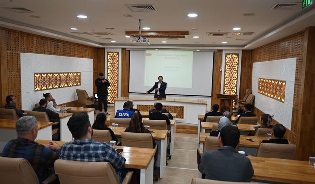 Türkoğlu Belediyesinden dev etkinlik; Ailede çocuklar nasıl yetiştirilmeli?