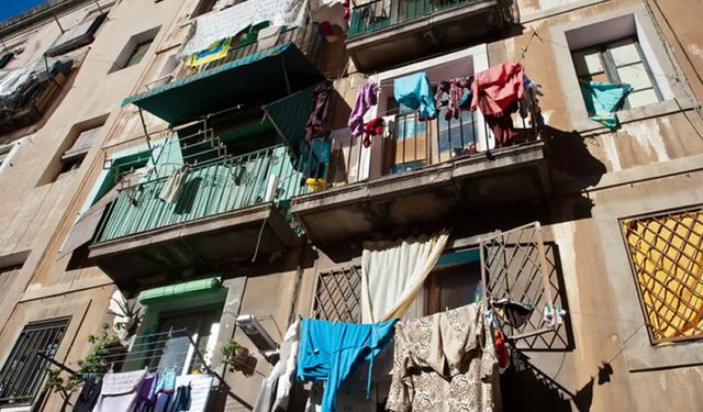 Avrupa'da balkona çamaşır asan yandı: Artık cezası 1.500 Euro!