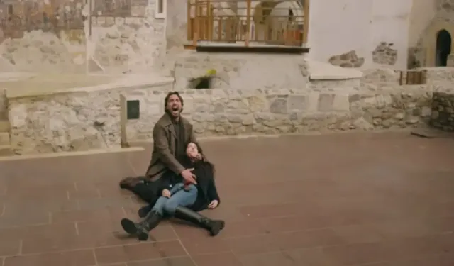 Taşacak Bu Deniz Esme Öldü mü? Deniz Baysal Diziden Ayrılıyor mu?