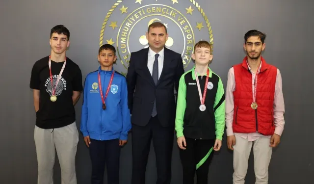 Kahramanmaraşlı özel sporculardan tarihi başarı: Madalyaları tek tek topladılar