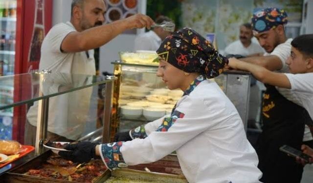 Gaziantep'te 19 Yaşındaki Büşra Tekin Kendi İşini Kurdu