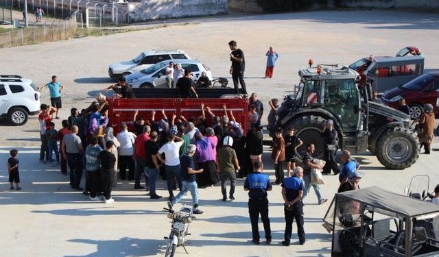 Amasya'da Genç Çiftçi 6 Ton Patatesi Ücretsiz Dağıttı