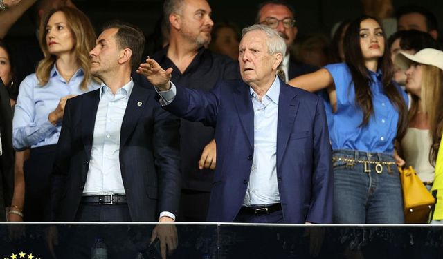 Fenerbahçe'de bir ayrılık ihtimali daha: Aziz Yıldırım kapıyı gösterdi