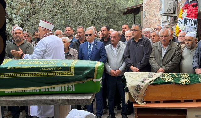 Bandırma'daki kazada hayatını kaybedenler toprağa verildi