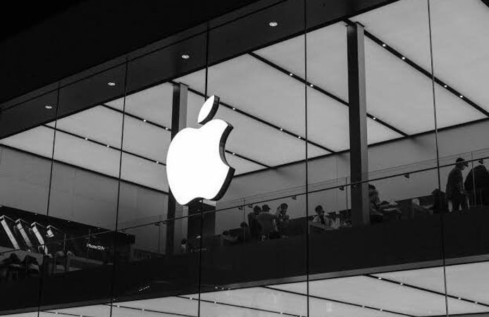 Bellek krizi Apple’ı vurdu: iPhone ve MacBook’a zam kapıda!