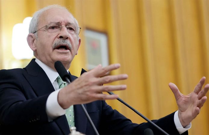 Kemal Kılıçdaroğlu'ndan CHP'de Temizlik Operasyonu: "Kirli Olanlara Güle Güle!"