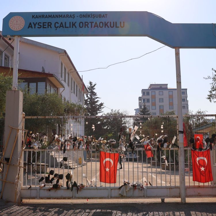 Ayser Çalık Ortaokulu Yeni Eğitim Yılına Sessiz Girdi