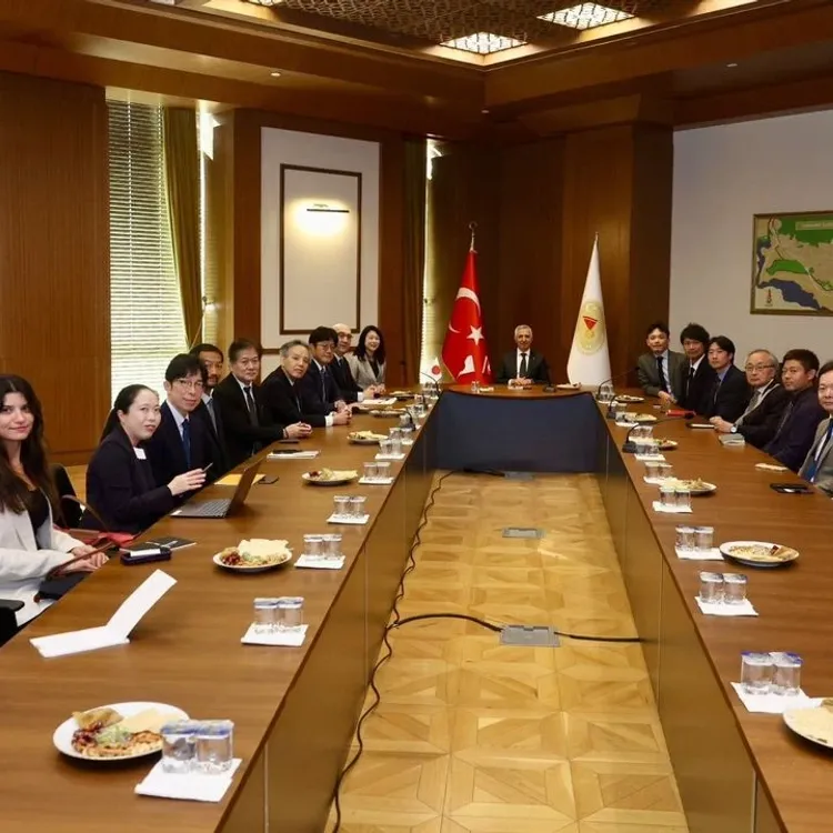 Vali Ünlüer Japonya Heyetiyle Yeniden Yapılanmayı Görüştü